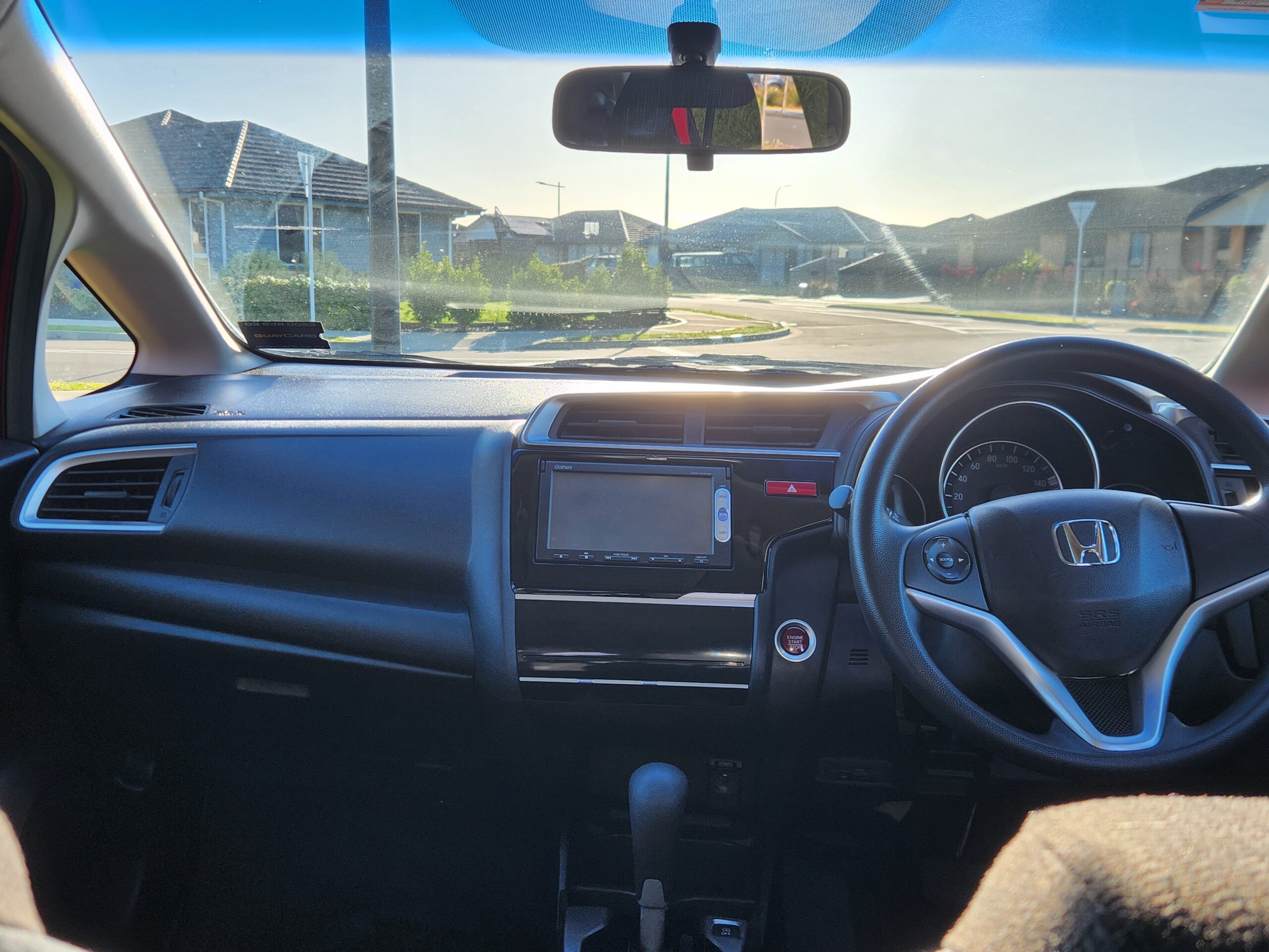 Vehicle photograph 8