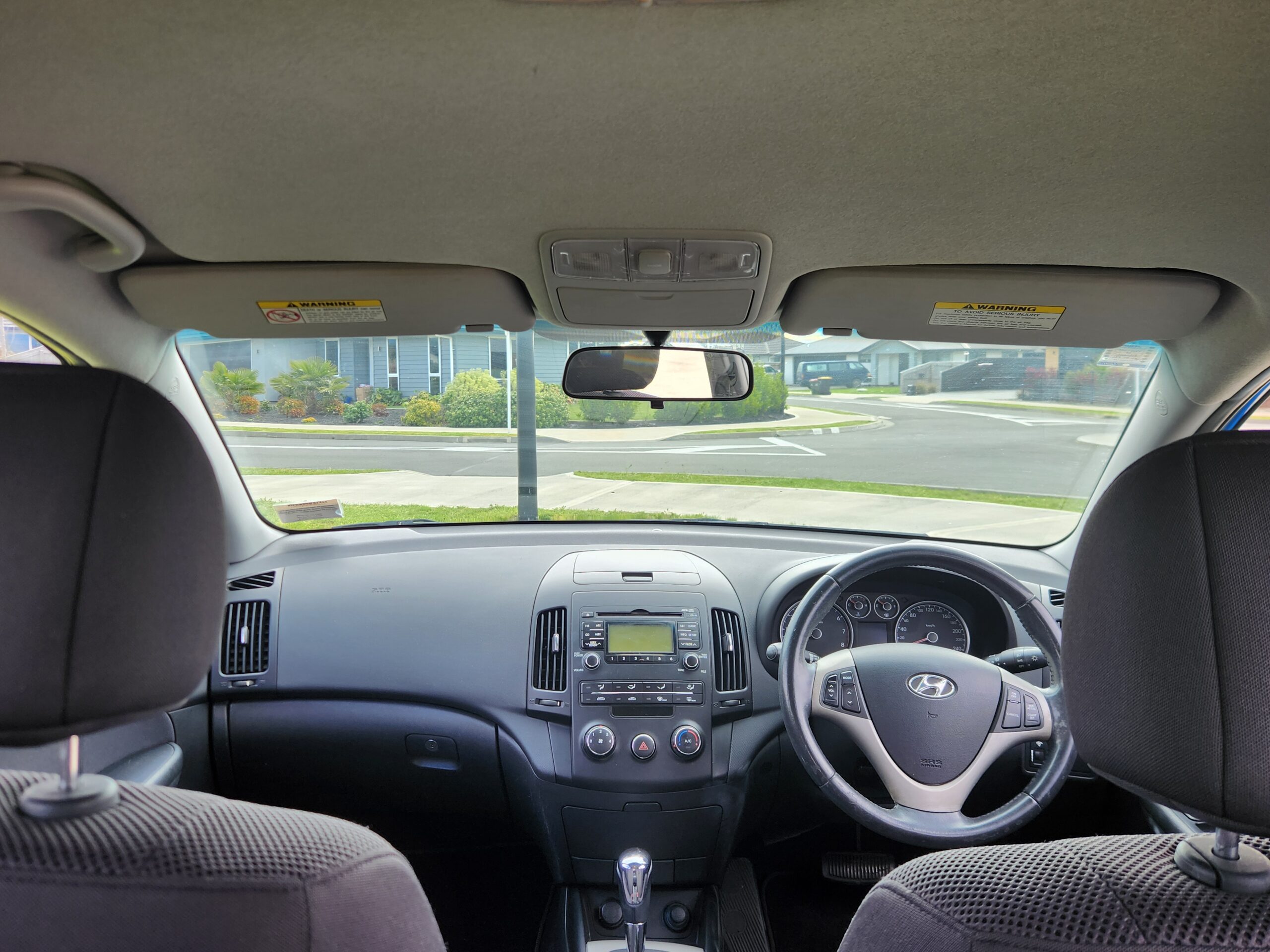 Vehicle photograph 8