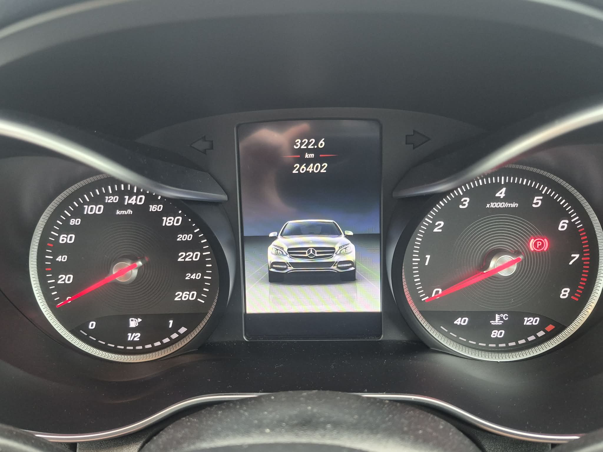 Vehicle photograph 7