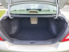 Vehicle photograph 4
