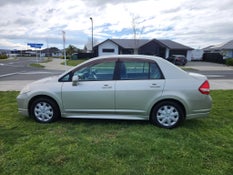 Vehicle photograph 3